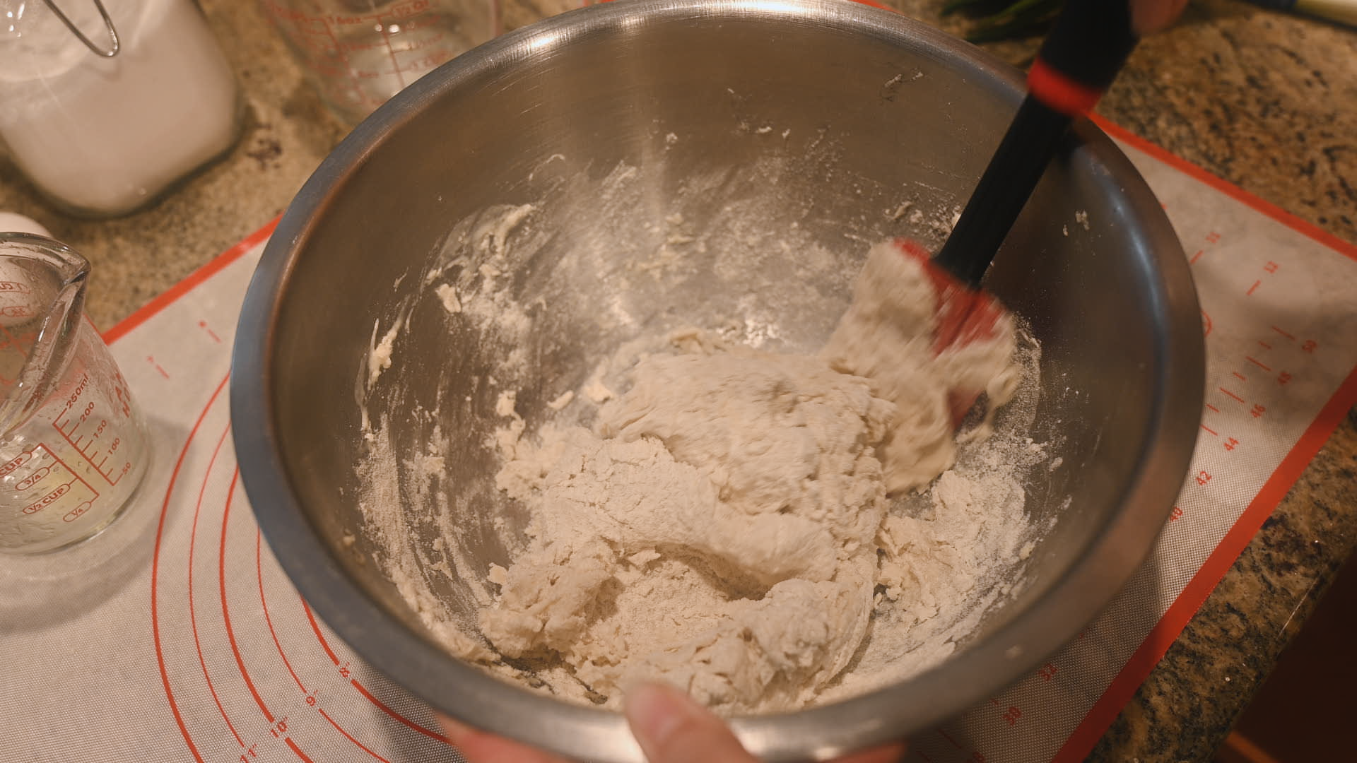 美國留學生下廚日記:免手揉、免機器手作台式蔥花辮麵包 - 第2張圖