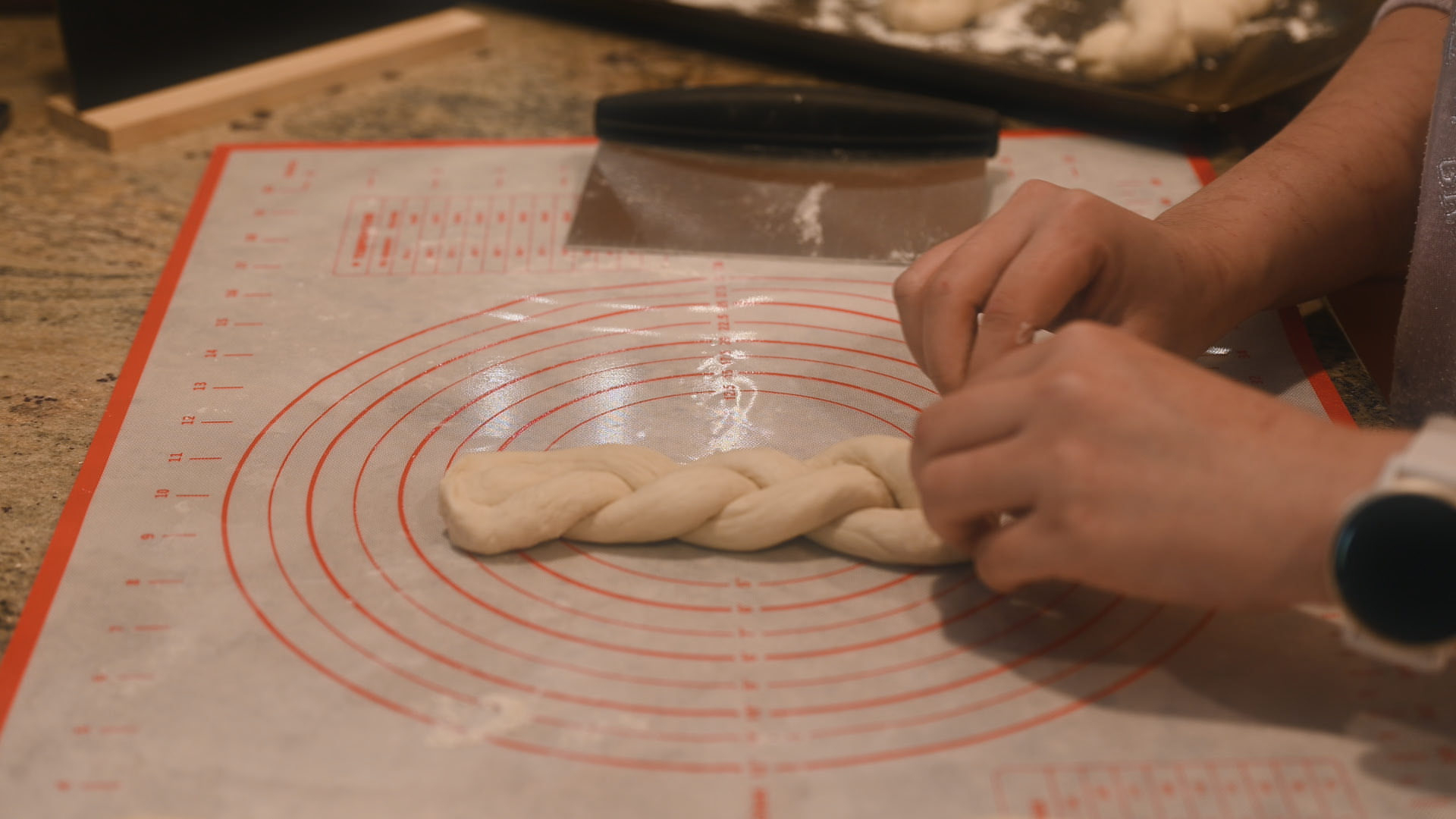 美國留學生下廚日記:免手揉、免機器手作台式蔥花辮麵包 - 第4張圖